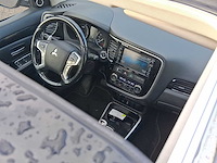 Mitsubishi outlander 2.0 phev instyle+ 2016 | kg-069-s - afbeelding 16 van  20