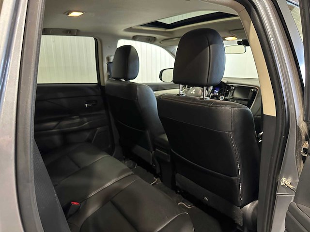 Mitsubishi outlander 2.0 phev instyle 3-xsx-21 - afbeelding 4 van  27
