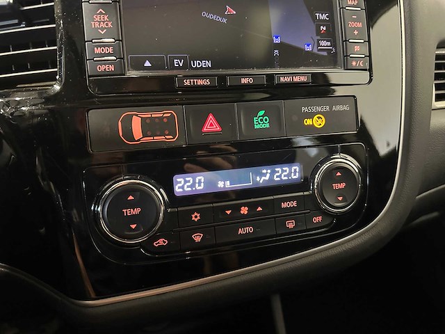 Mitsubishi outlander 2.0 phev instyle 3-xsx-21 - afbeelding 11 van  27
