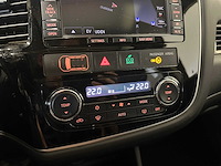 Mitsubishi outlander 2.0 phev instyle 3-xsx-21 - afbeelding 11 van  27