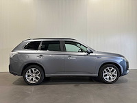 Mitsubishi outlander 2.0 phev instyle 3-xsx-21 - afbeelding 24 van  27