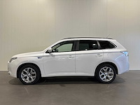 Mitsubishi outlander 2.0 phev instyle+ 8-stp-20 - afbeelding 12 van  24