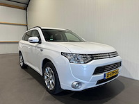 Mitsubishi outlander 2.0 phev instyle+ 8-stp-20 - afbeelding 22 van  24