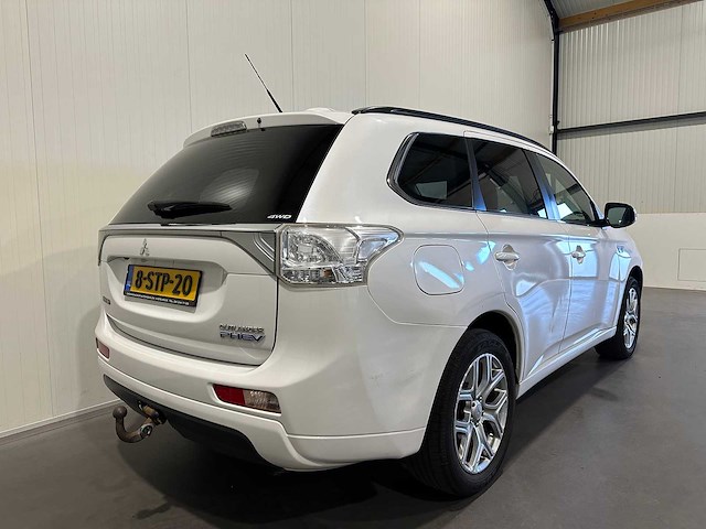 Mitsubishi outlander 2.0 phev instyle+ 8-stp-20 - afbeelding 20 van  24