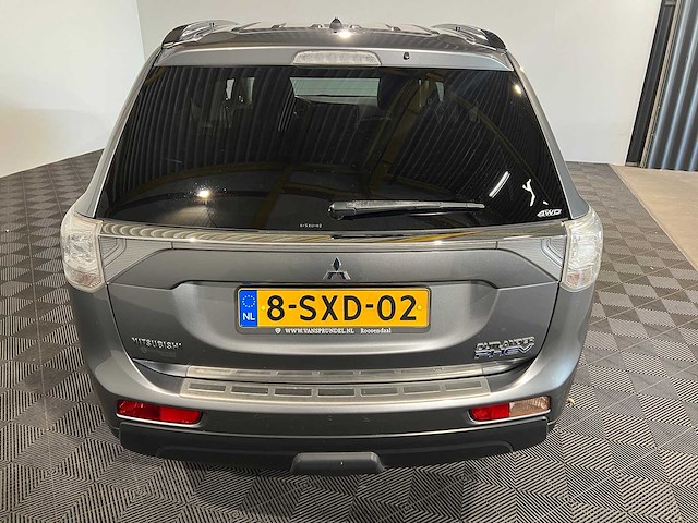 Mitsubishi outlander 2.0 phev instyle, 8-sxd-02 - afbeelding 8 van  18