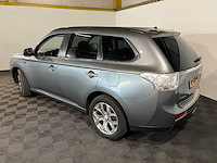 Mitsubishi outlander 2.0 phev instyle, 8-sxd-02 - afbeelding 6 van  12