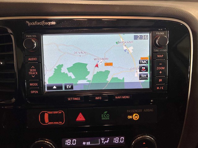 Mitsubishi outlander 2.0 phev instyle, 8-sxd-02 - afbeelding 2 van  9