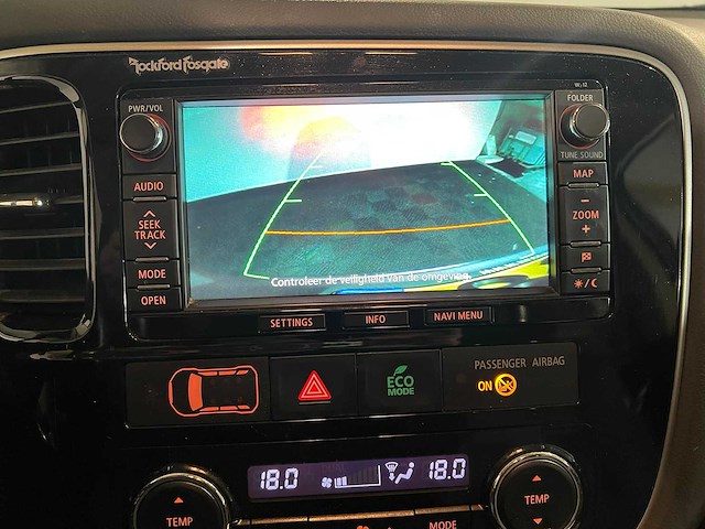 Mitsubishi outlander 2.0 phev instyle, 8-sxd-02 - afbeelding 4 van  9