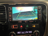 Mitsubishi outlander 2.0 phev instyle, 8-sxd-02 - afbeelding 4 van  9
