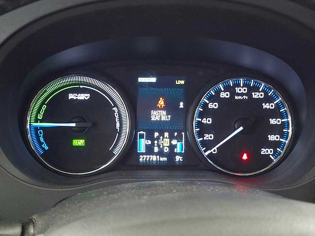 Mitsubishi outlander 2.0 phev instyle+ automaat, 5-trv-17 - afbeelding 2 van  10