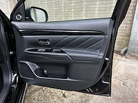 Mitsubishi outlander 2.0 phev instyle cwo ggp21 203pk 2015 (origineel-nl) plug-in hybrid, hg-301-z - afbeelding 13 van  43