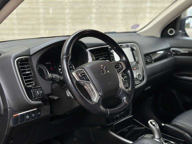 Mitsubishi outlander 2.0 phev instyle cwo ggp21 203pk 2015 (origineel-nl) plug-in hybrid, hg-301-z - afbeelding 38 van  43