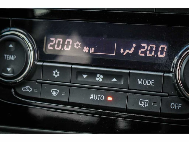 Mitsubishi outlander 2.0 phev prestige+ * p-661-bs - afbeelding 20 van  20