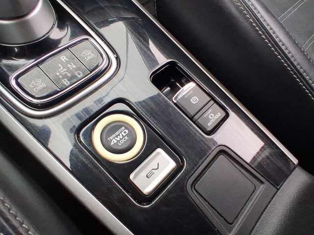 Mitsubishi outlander 2.0 phev pure 2016 | nb-469-k - afbeelding 15 van  27