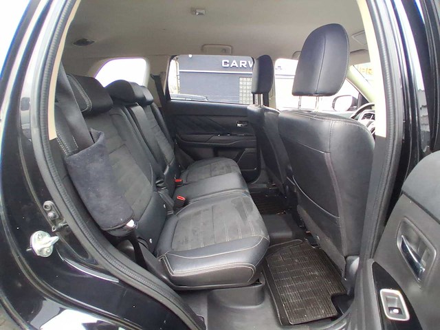 Mitsubishi outlander 2.0 phev pure 2016 | nb-469-k - afbeelding 18 van  27