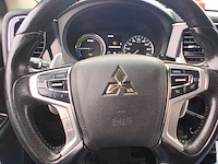 Mitsubishi outlander 2.0 phev pure 2016 | nb-469-k - afbeelding 24 van  27