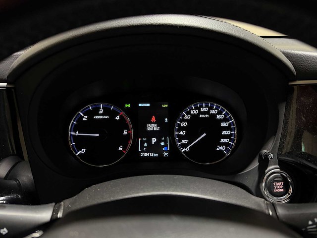 Mitsubishi outlander 2.2 di-d instyle 4wd 150pk 2017, v-802-jz - afbeelding 5 van  9