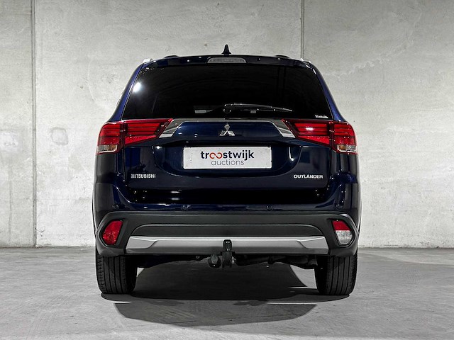 Mitsubishi outlander 2.2 di-d instyle 4wd 150pk 2017, v-802-jz - afbeelding 12 van  29