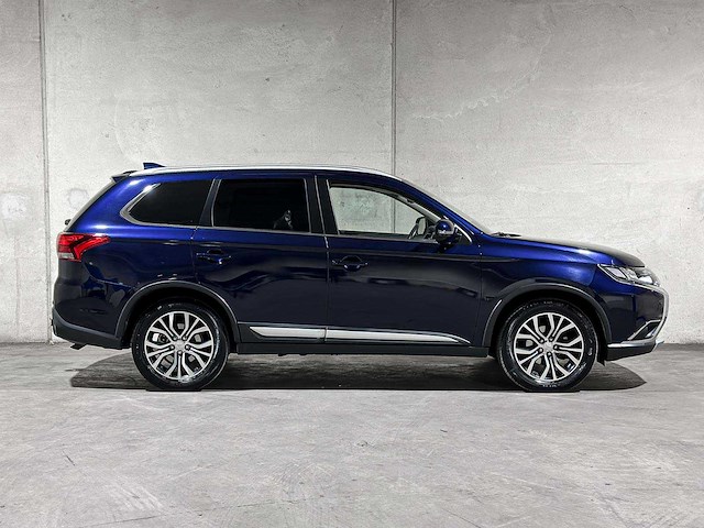 Mitsubishi outlander 2.2 di-d instyle 4wd 150pk 2017, v-802-jz - afbeelding 9 van  29