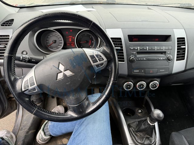Mitsubishi outlander 2.2 di-d instyle dpf, 2013 - afbeelding 3 van  31