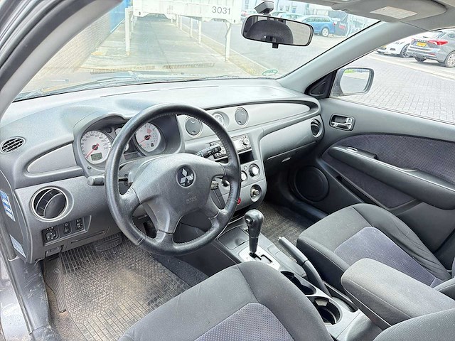 Mitsubishi outlander 2.4 intense 4wd | 75-sj-hp i - afbeelding 7 van  25