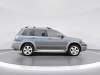 Mitsubishi outlander 2.4 intense 4wd | 75-sj-hp i - afbeelding 9 van  25