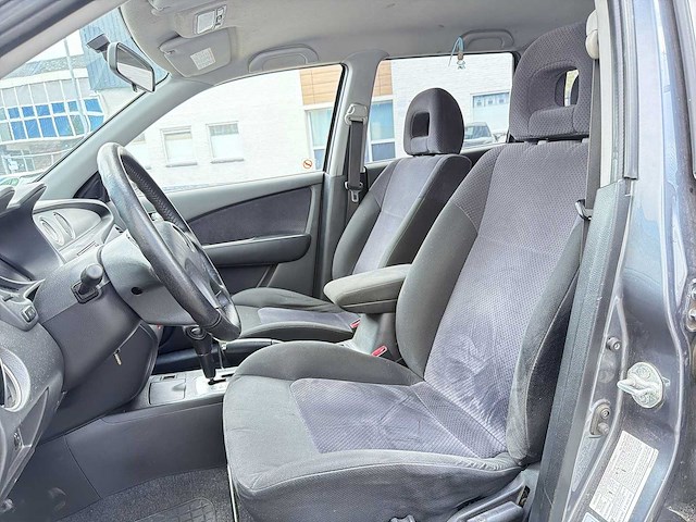 Mitsubishi outlander 2.4 intense 4wd | 75-sj-hp i - afbeelding 10 van  25