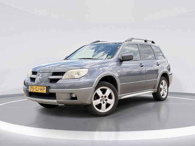 Mitsubishi outlander 2.4 intense 4wd | 75-sj-hp i - afbeelding 1 van  25