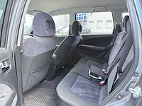 Mitsubishi outlander 2.4 intense 4wd | 75-sj-hp i - afbeelding 17 van  25