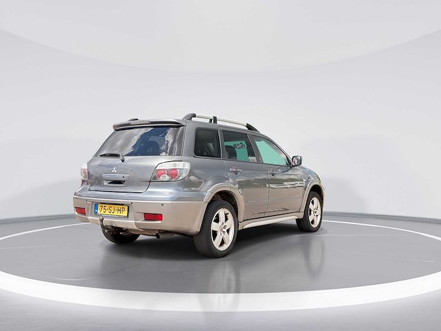 Mitsubishi outlander 2.4 intense 4wd | 75-sj-hp i - afbeelding 11 van  25