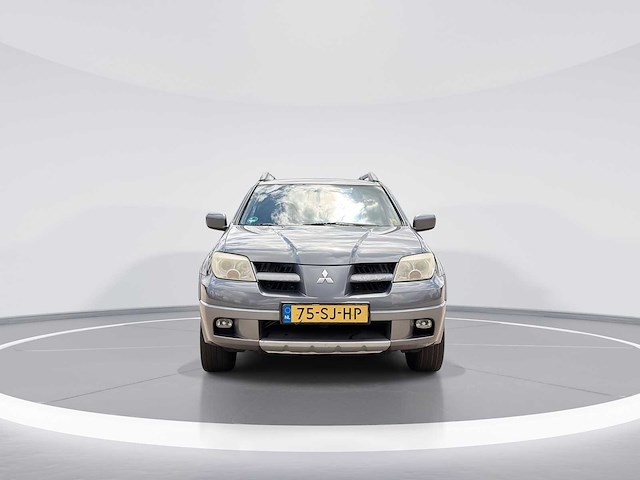 Mitsubishi outlander 2.4 intense 4wd | 75-sj-hp i - afbeelding 25 van  25