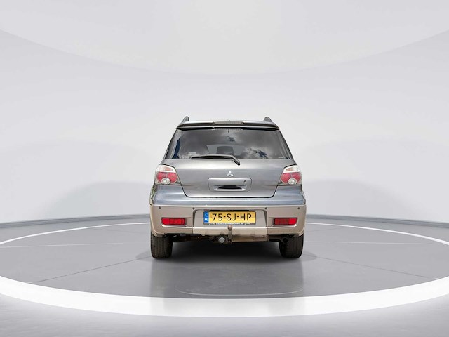 Mitsubishi outlander 2.4 intense 4wd | 75-sj-hp i - afbeelding 4 van  26