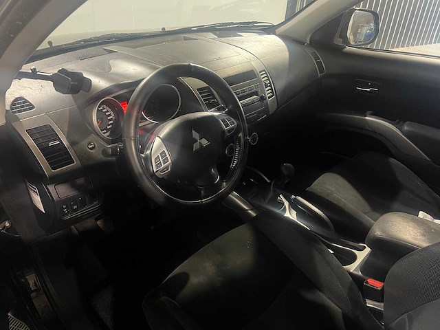 Mitsubishi outlander 2.4 intro edit. 2wd, 53-zb-hz - afbeelding 2 van  8