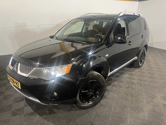 Mitsubishi outlander 2.4 intro edit. 2wd, 53-zb-hz - afbeelding 1 van  8