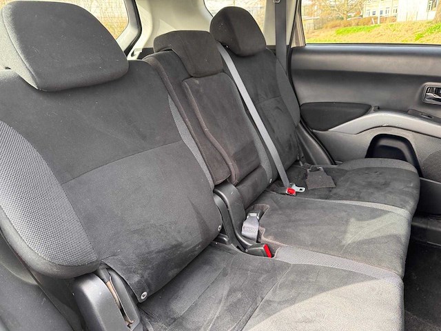 Mitsubishi outlander 2.4 intro edition 2wd, 50-zh-vz - afbeelding 10 van  14
