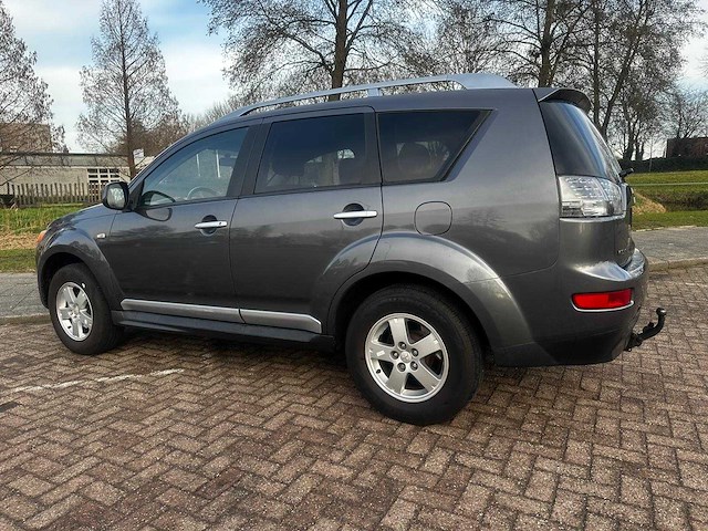 Mitsubishi outlander 2.4 intro edition, 41-zn-fz - afbeelding 8 van  13