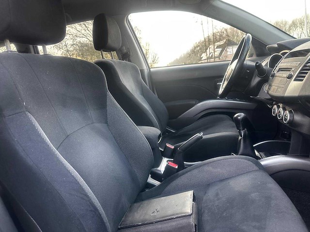 Mitsubishi outlander 2.4 intro edition, 41-zn-fz - afbeelding 8 van  13