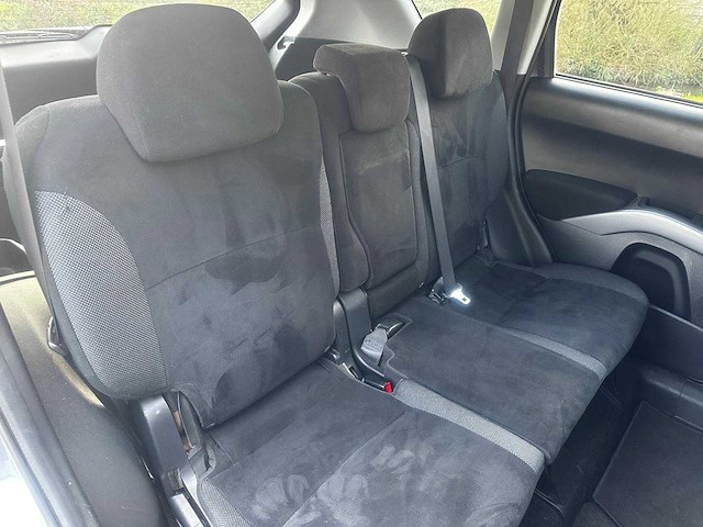 Mitsubishi outlander 2.4 intro edition, 41-zn-fz - afbeelding 9 van  13