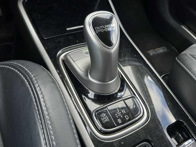 Mitsubishi outlander 2.4 phev instyle+ | zn-585-g - afbeelding 11 van  43