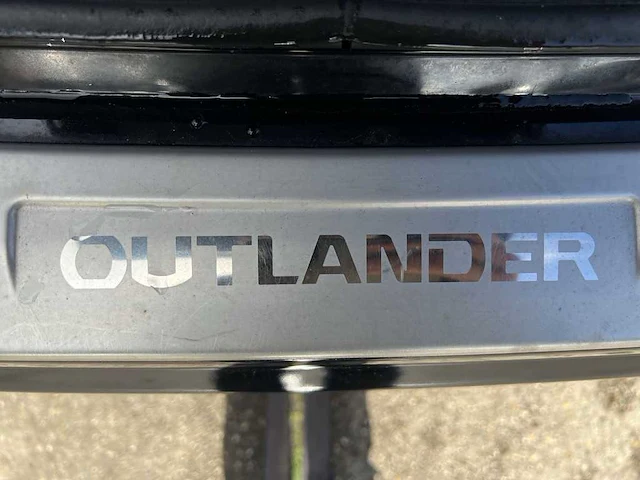 Mitsubishi outlander 2.4 phev instyle+ | zn-585-g - afbeelding 35 van  43