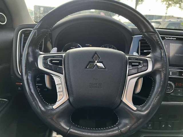 Mitsubishi outlander 2.4 phev instyle+ | zn-585-g - afbeelding 42 van  43