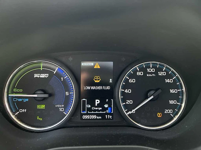 Mitsubishi outlander 2.4 phev instyle+ | zn-585-g - afbeelding 43 van  43