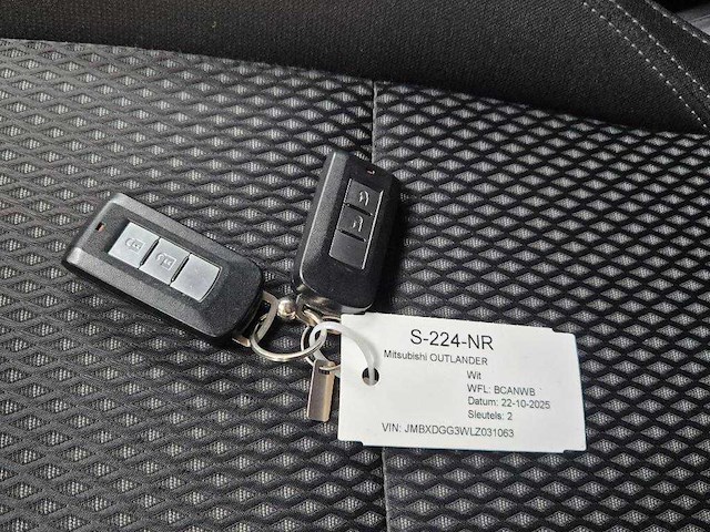 Mitsubishi outlander 2.4 phev intense+ 2020 | s-224-nr - afbeelding 23 van  25