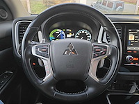 Mitsubishi outlander 2.4 phev intense+ 2020 | s-224-nr - afbeelding 8 van  30