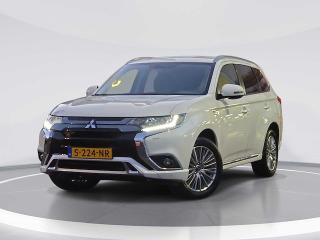 Mitsubishi outlander 2.4 phev intense+ 2020 | s-224-nr - afbeelding 1 van  30