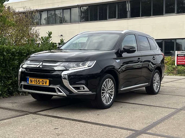 Mitsubishi outlander 2.4 phev intense | n-155-dv - afbeelding 1 van  40