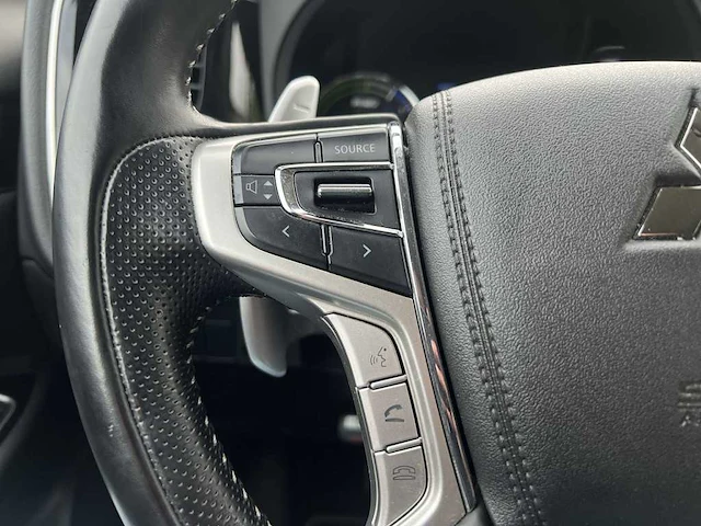 Mitsubishi outlander 2.4 phev intense | n-155-dv - afbeelding 22 van  40