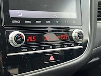 Mitsubishi outlander 2.4 phev intense | n-155-dv - afbeelding 28 van  40
