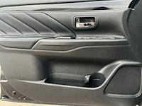 Mitsubishi outlander 2.4 phev intense | n-155-dv - afbeelding 30 van  40