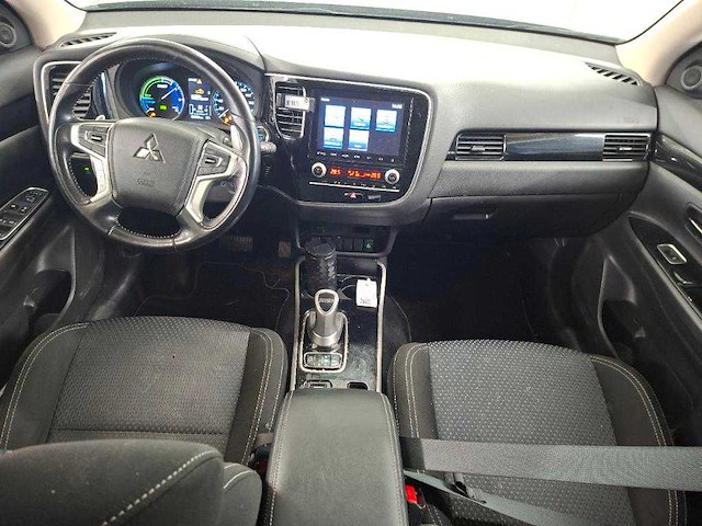 Mitsubishi outlander 2.4 phev pure ; h-539-rf - afbeelding 10 van  16